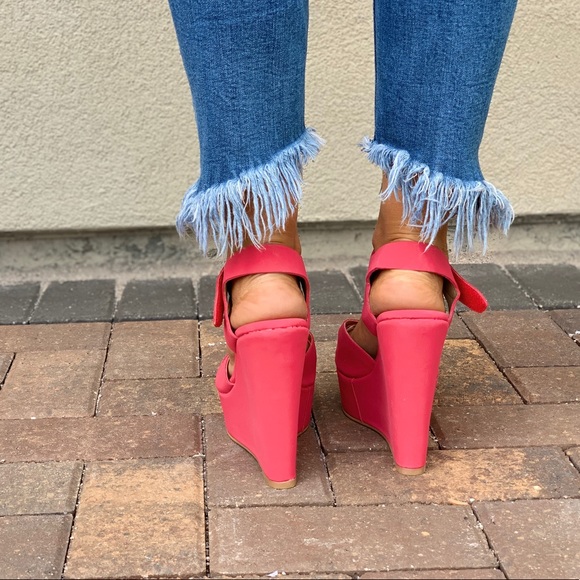 Valentine Red Peep Toe Towering Platform Wedge - Picture 5 of 8